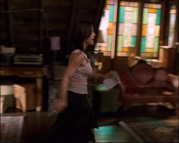 Charmed-Online_dot_net-8x01StillCharmedAndKicking0747.jpg Charmed-Online_dot_net-8x01StillCharmedAndKicking0747.jpg
