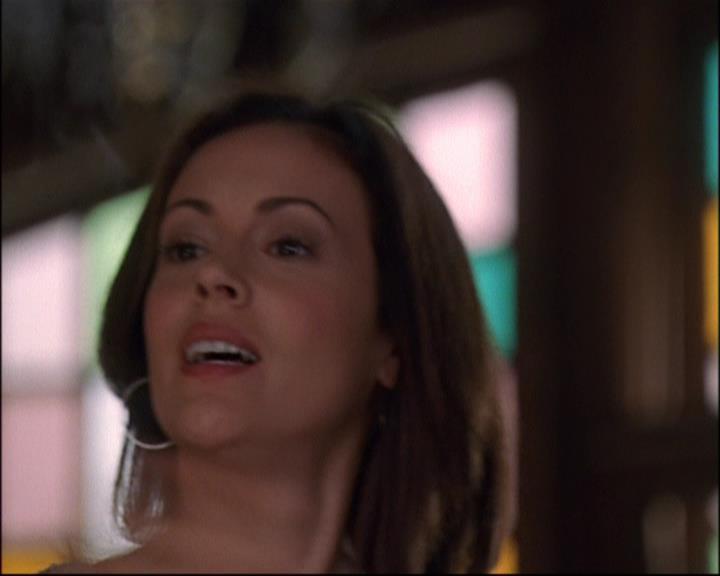 Charmed-Online_dot_net-8x01StillCharmedAndKicking0775.jpg Charmed-Online_dot_net-8x01StillCharmedAndKicking0775.jpg
