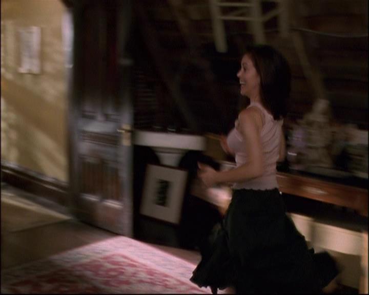 Charmed-Online_dot_net-8x01StillCharmedAndKicking0784.jpg Charmed-Online_dot_net-8x01StillCharmedAndKicking0784.jpg