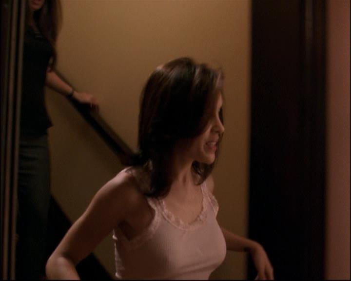 Charmed-Online_dot_net-8x01StillCharmedAndKicking0791.jpg Charmed-Online_dot_net-8x01StillCharmedAndKicking0791.jpg