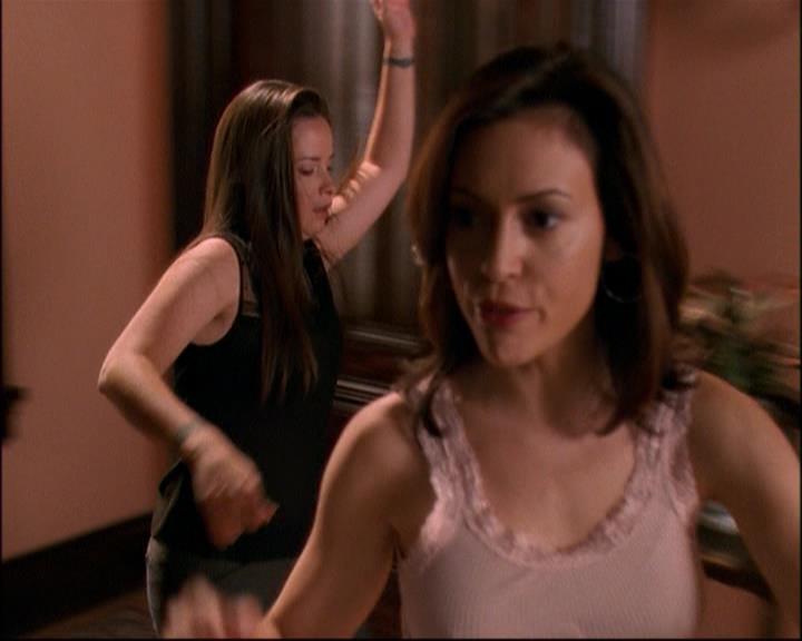 Charmed-Online_dot_net-8x01StillCharmedAndKicking0793.jpg Charmed-Online_dot_net-8x01StillCharmedAndKicking0793.jpg