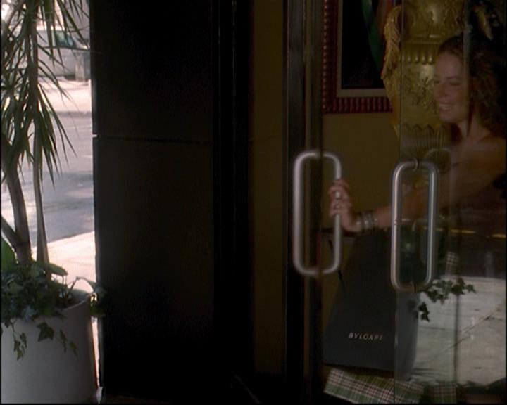 Charmed-Online_dot_net-8x01StillCharmedAndKicking0858.jpg Charmed-Online_dot_net-8x01StillCharmedAndKicking0858.jpg