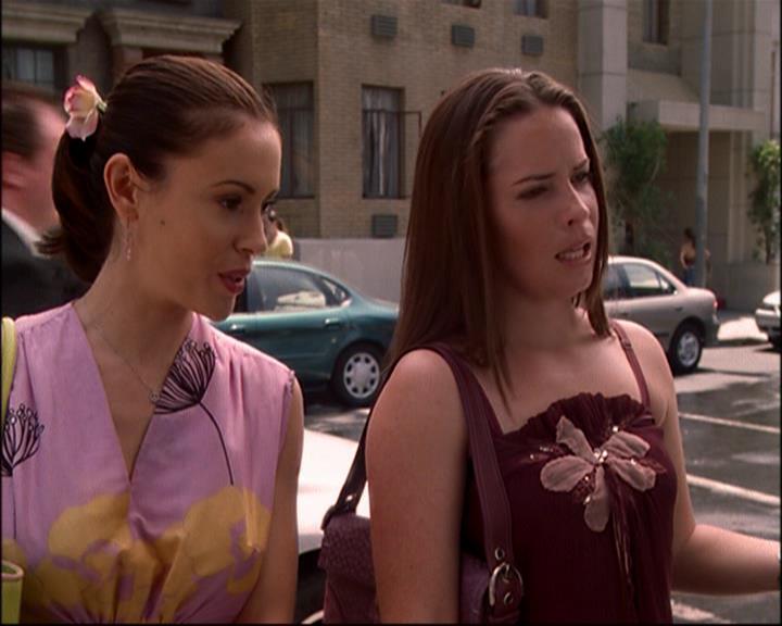 Charmed-Online_dot_net-8x01StillCharmedAndKicking0878.jpg Charmed-Online_dot_net-8x01StillCharmedAndKicking0878.jpg