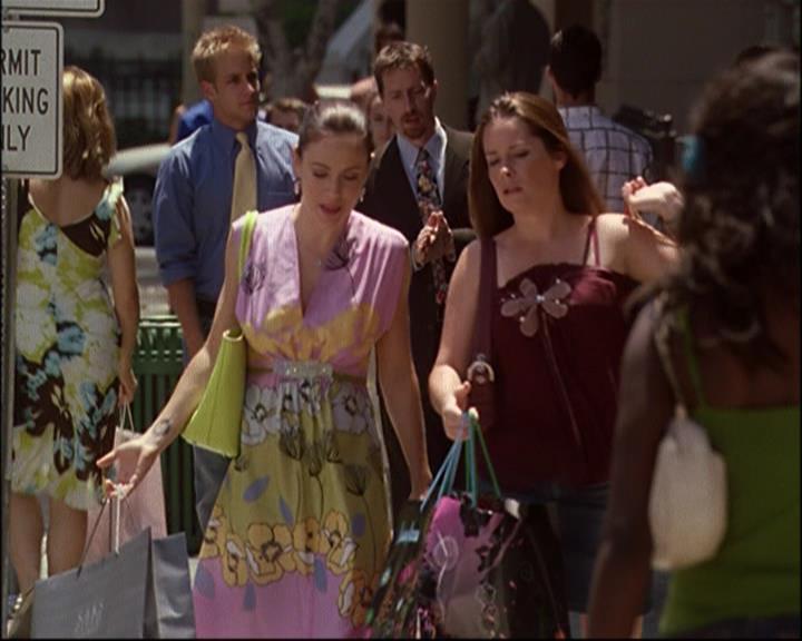 Charmed-Online_dot_net-8x01StillCharmedAndKicking0894.jpg