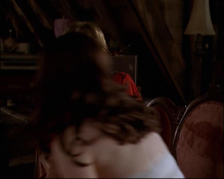 Charmed-Online_dot_net-8x01StillCharmedAndKicking0982.jpg Charmed-Online_dot_net-8x01StillCharmedAndKicking0982.jpg