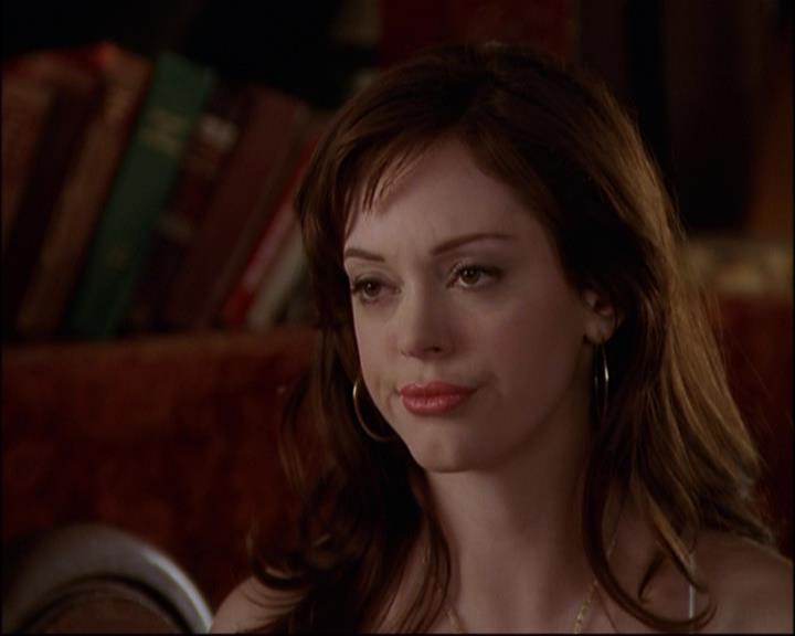Charmed-Online_dot_net-8x01StillCharmedAndKicking1007.jpg Charmed-Online_dot_net-8x01StillCharmedAndKicking1007.jpg
