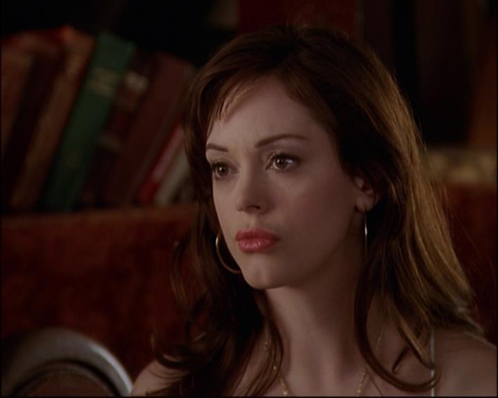 Charmed-Online_dot_net-8x01StillCharmedAndKicking1008.jpg Charmed-Online_dot_net-8x01StillCharmedAndKicking1008.jpg