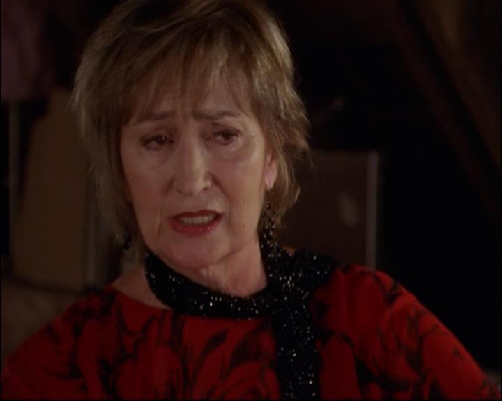 Charmed-Online_dot_net-8x01StillCharmedAndKicking1016.jpg Charmed-Online_dot_net-8x01StillCharmedAndKicking1016.jpg