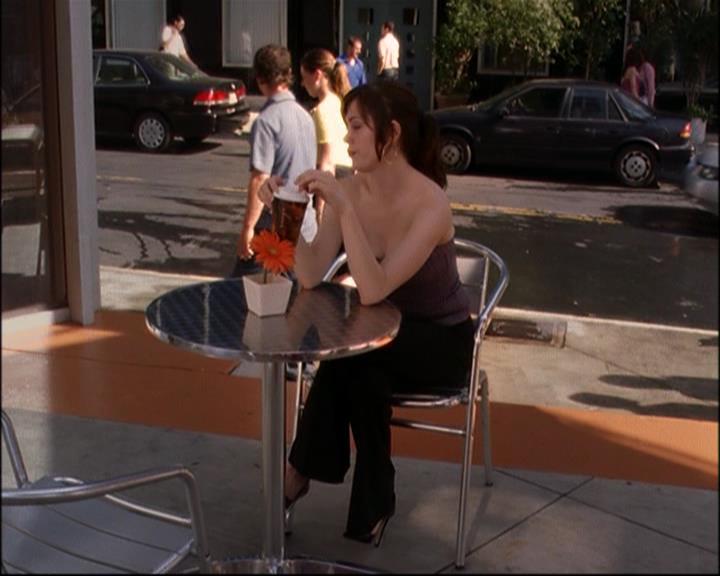 Charmed-Online_dot_net-8x01StillCharmedAndKicking1082.jpg Charmed-Online_dot_net-8x01StillCharmedAndKicking1082.jpg