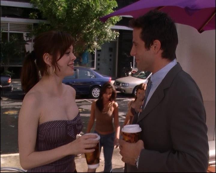 Charmed-Online_dot_net-8x01StillCharmedAndKicking1093.jpg