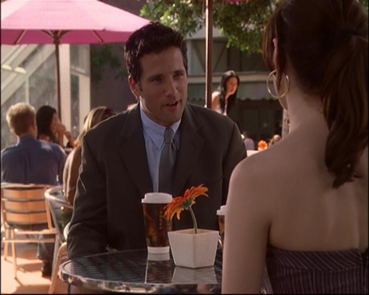 Charmed-Online_dot_net-8x01StillCharmedAndKicking1117.jpg
