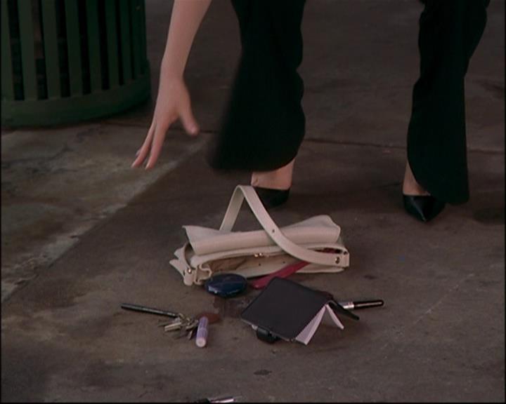 Charmed-Online_dot_net-8x01StillCharmedAndKicking1145.jpg Charmed-Online_dot_net-8x01StillCharmedAndKicking1145.jpg