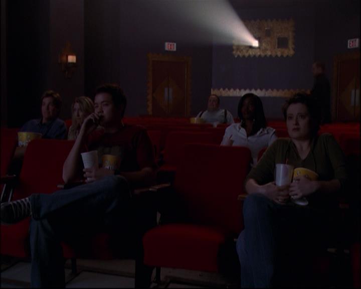 Charmed-Online_dot_net-8x01StillCharmedAndKicking1173.jpg Charmed-Online_dot_net-8x01StillCharmedAndKicking1173.jpg