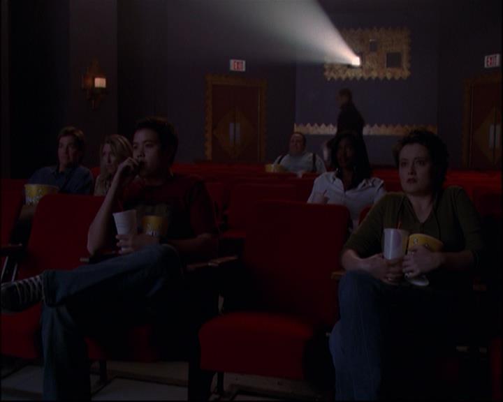 Charmed-Online_dot_net-8x01StillCharmedAndKicking1174.jpg Charmed-Online_dot_net-8x01StillCharmedAndKicking1174.jpg