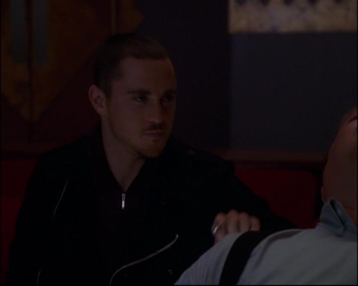 Charmed-Online_dot_net-8x01StillCharmedAndKicking1187.jpg Charmed-Online_dot_net-8x01StillCharmedAndKicking1187.jpg