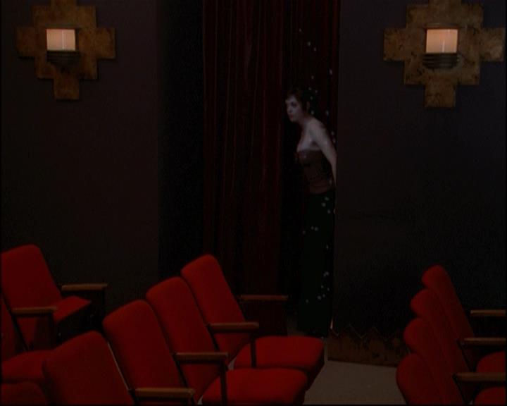 Charmed-Online_dot_net-8x01StillCharmedAndKicking1196.jpg Charmed-Online_dot_net-8x01StillCharmedAndKicking1196.jpg