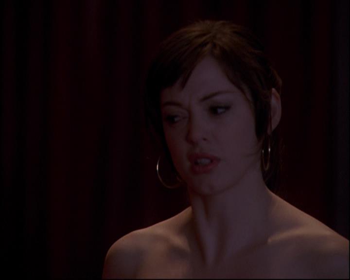 Charmed-Online_dot_net-8x01StillCharmedAndKicking1210.jpg Charmed-Online_dot_net-8x01StillCharmedAndKicking1210.jpg