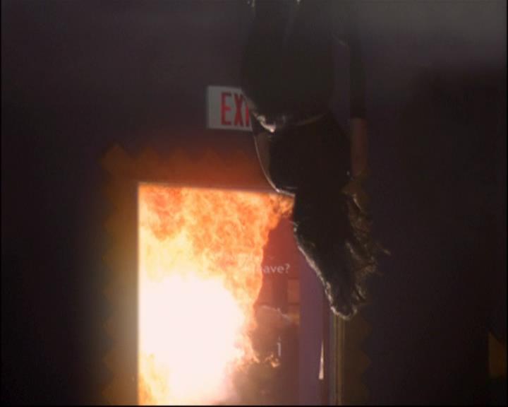 Charmed-Online_dot_net-8x01StillCharmedAndKicking1223.jpg