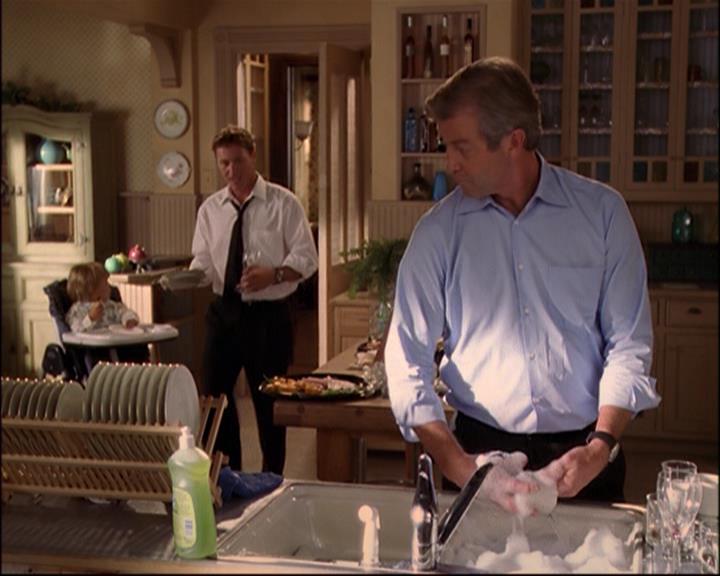 Charmed-Online_dot_net-8x01StillCharmedAndKicking1257.jpg Charmed-Online_dot_net-8x01StillCharmedAndKicking1257.jpg