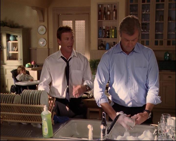 Charmed-Online_dot_net-8x01StillCharmedAndKicking1267.jpg Charmed-Online_dot_net-8x01StillCharmedAndKicking1267.jpg