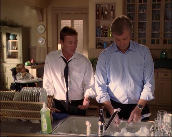 Charmed-Online_dot_net-8x01StillCharmedAndKicking1269.jpg Charmed-Online_dot_net-8x01StillCharmedAndKicking1269.jpg