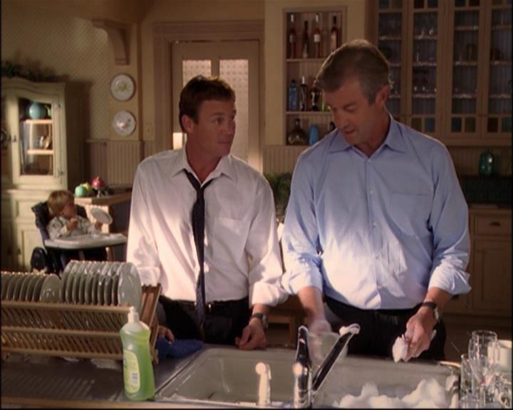 Charmed-Online_dot_net-8x01StillCharmedAndKicking1270.jpg Charmed-Online_dot_net-8x01StillCharmedAndKicking1270.jpg