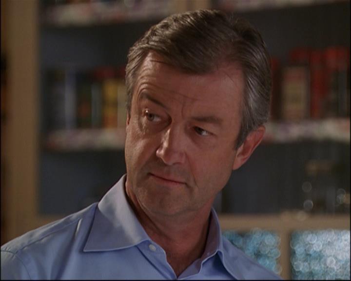 Charmed-Online_dot_net-8x01StillCharmedAndKicking1303.jpg Charmed-Online_dot_net-8x01StillCharmedAndKicking1303.jpg