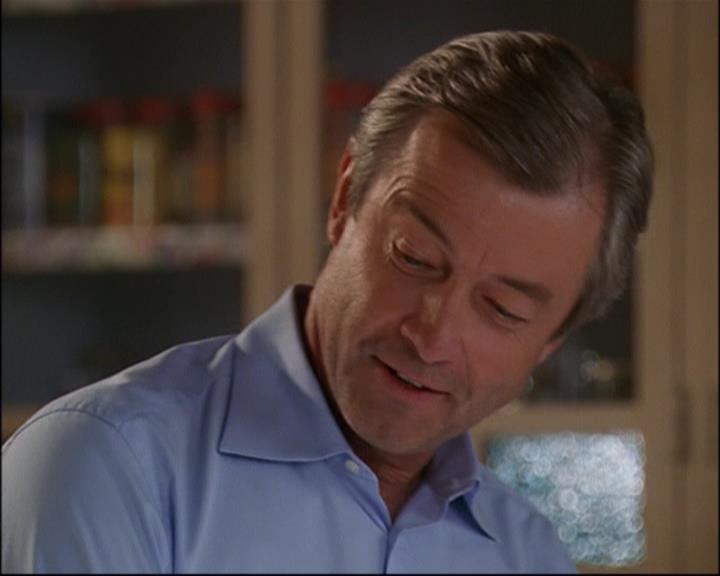 Charmed-Online_dot_net-8x01StillCharmedAndKicking1322.jpg Charmed-Online_dot_net-8x01StillCharmedAndKicking1322.jpg