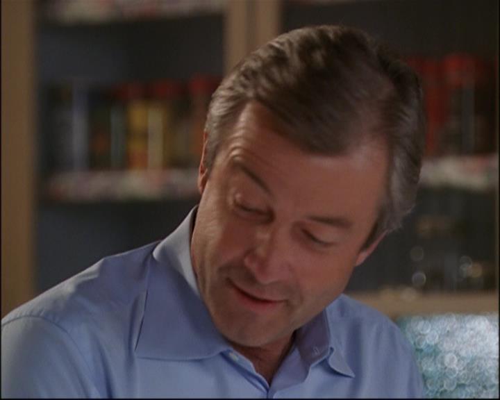 Charmed-Online_dot_net-8x01StillCharmedAndKicking1323.jpg Charmed-Online_dot_net-8x01StillCharmedAndKicking1323.jpg