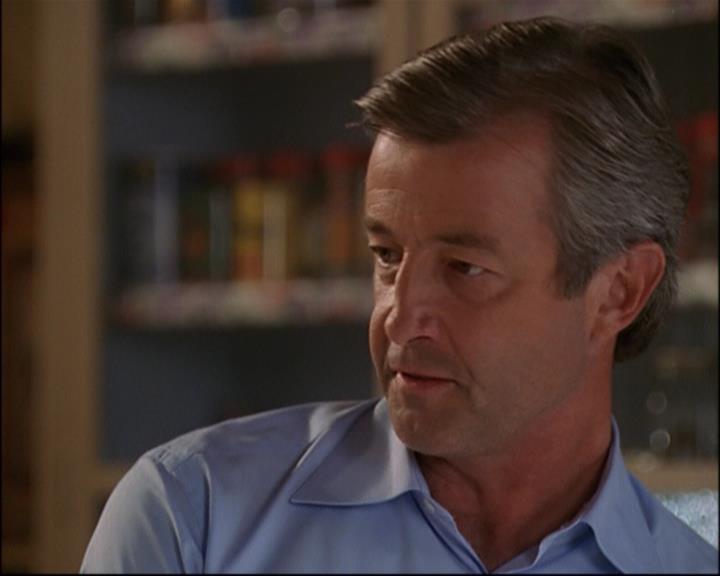 Charmed-Online_dot_net-8x01StillCharmedAndKicking1386.jpg Charmed-Online_dot_net-8x01StillCharmedAndKicking1386.jpg