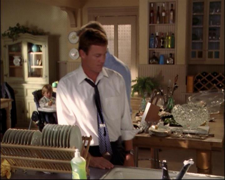 Charmed-Online_dot_net-8x01StillCharmedAndKicking1398.jpg Charmed-Online_dot_net-8x01StillCharmedAndKicking1398.jpg