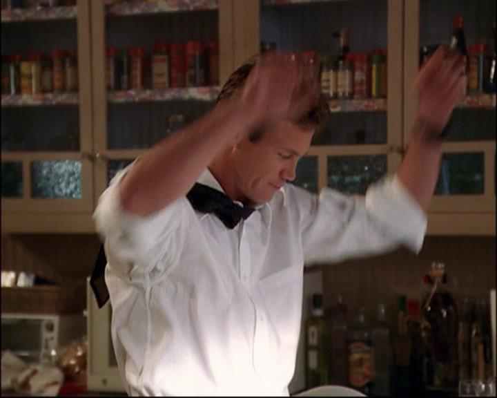 Charmed-Online_dot_net-8x01StillCharmedAndKicking1416.jpg Charmed-Online_dot_net-8x01StillCharmedAndKicking1416.jpg