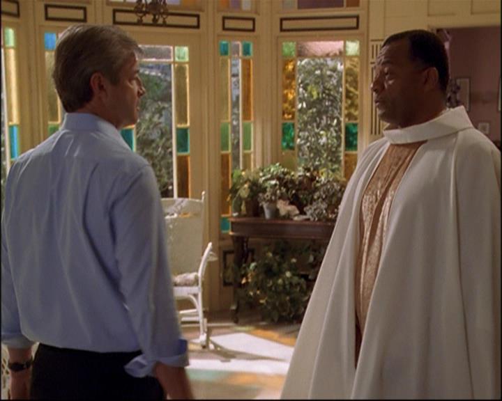 Charmed-Online_dot_net-8x01StillCharmedAndKicking1481.jpg