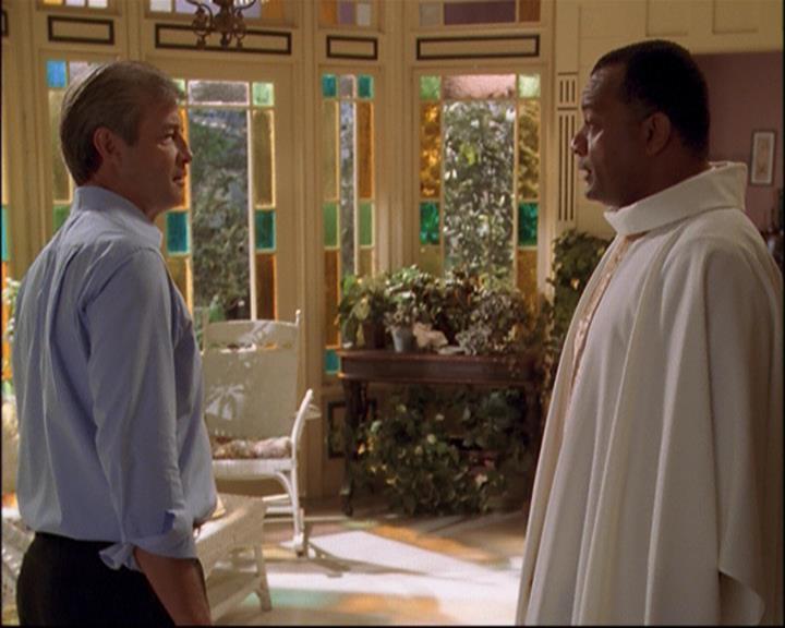Charmed-Online_dot_net-8x01StillCharmedAndKicking1486.jpg