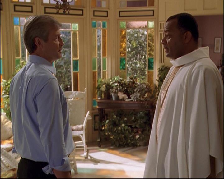 Charmed-Online_dot_net-8x01StillCharmedAndKicking1491.jpg
