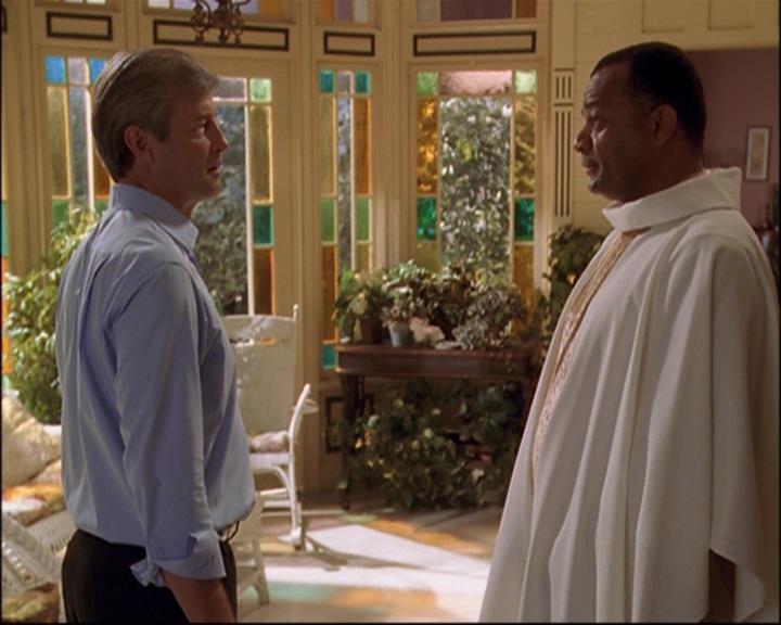 Charmed-Online_dot_net-8x01StillCharmedAndKicking1498.jpg