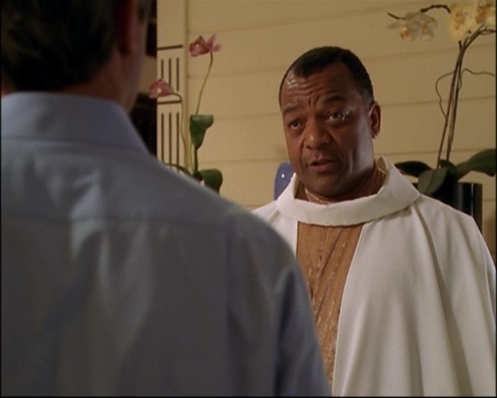 Charmed-Online_dot_net-8x01StillCharmedAndKicking1519.jpg