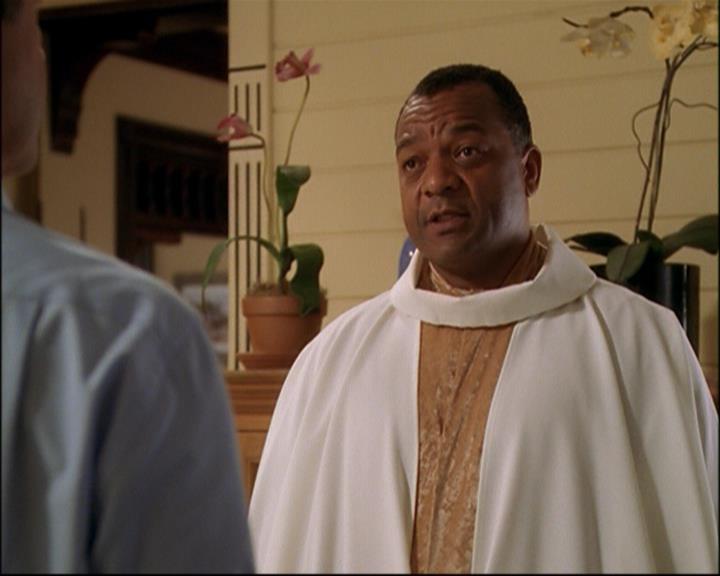 Charmed-Online_dot_net-8x01StillCharmedAndKicking1551.jpg