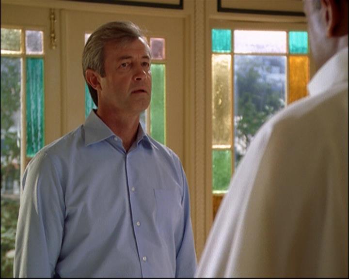 Charmed-Online_dot_net-8x01StillCharmedAndKicking1568.jpg