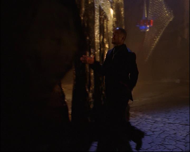 Charmed-Online_dot_net-8x01StillCharmedAndKicking1639.jpg Charmed-Online_dot_net-8x01StillCharmedAndKicking1639.jpg