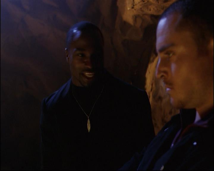 Charmed-Online_dot_net-8x01StillCharmedAndKicking1644.jpg Charmed-Online_dot_net-8x01StillCharmedAndKicking1644.jpg