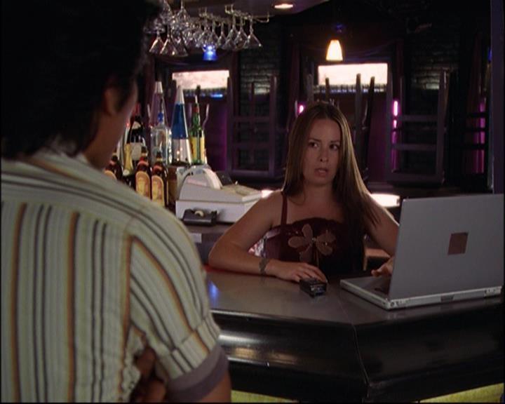 Charmed-Online_dot_net-8x01StillCharmedAndKicking1727.jpg Charmed-Online_dot_net-8x01StillCharmedAndKicking1727.jpg