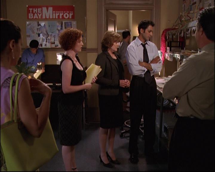 Charmed-Online_dot_net-8x01StillCharmedAndKicking1794.jpg Charmed-Online_dot_net-8x01StillCharmedAndKicking1794.jpg