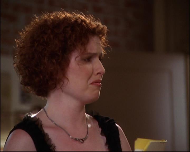 Charmed-Online_dot_net-8x01StillCharmedAndKicking1802.jpg Charmed-Online_dot_net-8x01StillCharmedAndKicking1802.jpg