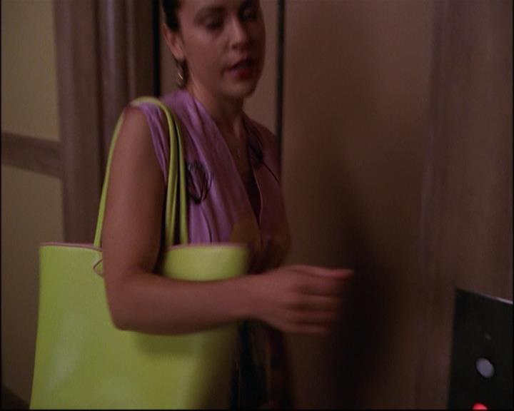 Charmed-Online_dot_net-8x01StillCharmedAndKicking1882.jpg Charmed-Online_dot_net-8x01StillCharmedAndKicking1882.jpg