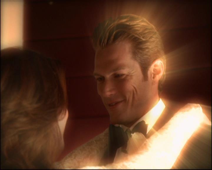 Charmed-Online_dot_net-8x01StillCharmedAndKicking1955.jpg Charmed-Online_dot_net-8x01StillCharmedAndKicking1955.jpg