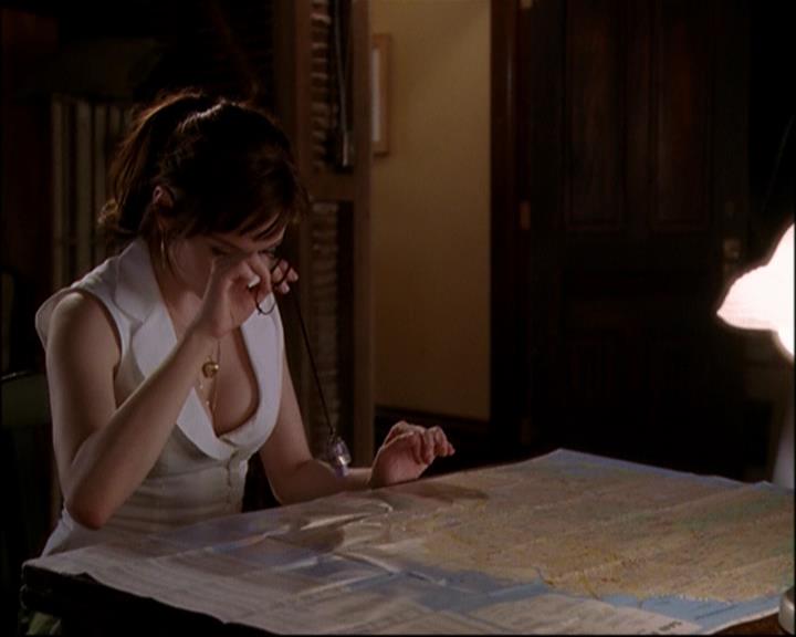 Charmed-Online_dot_net-8x01StillCharmedAndKicking2041.jpg Charmed-Online_dot_net-8x01StillCharmedAndKicking2041.jpg