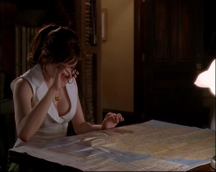 Charmed-Online_dot_net-8x01StillCharmedAndKicking2042.jpg Charmed-Online_dot_net-8x01StillCharmedAndKicking2042.jpg