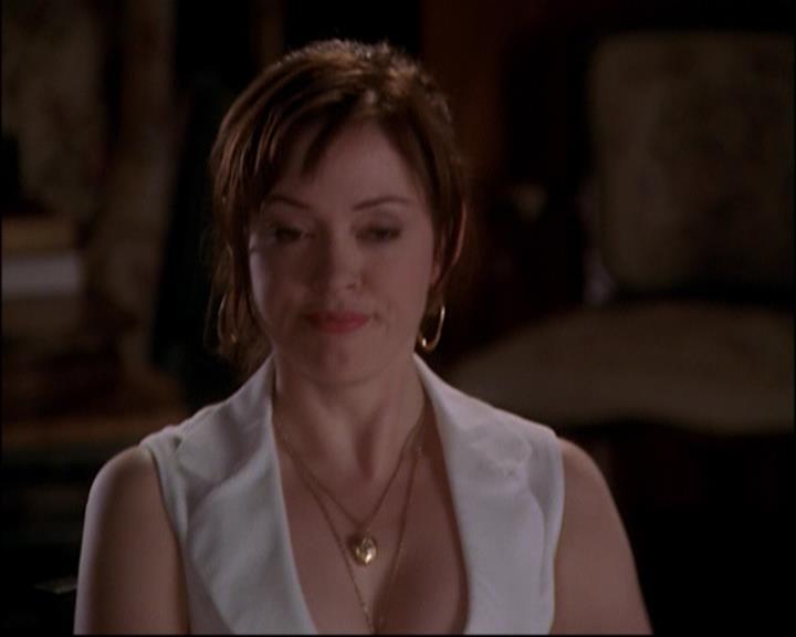 Charmed-Online_dot_net-8x01StillCharmedAndKicking2131.jpg