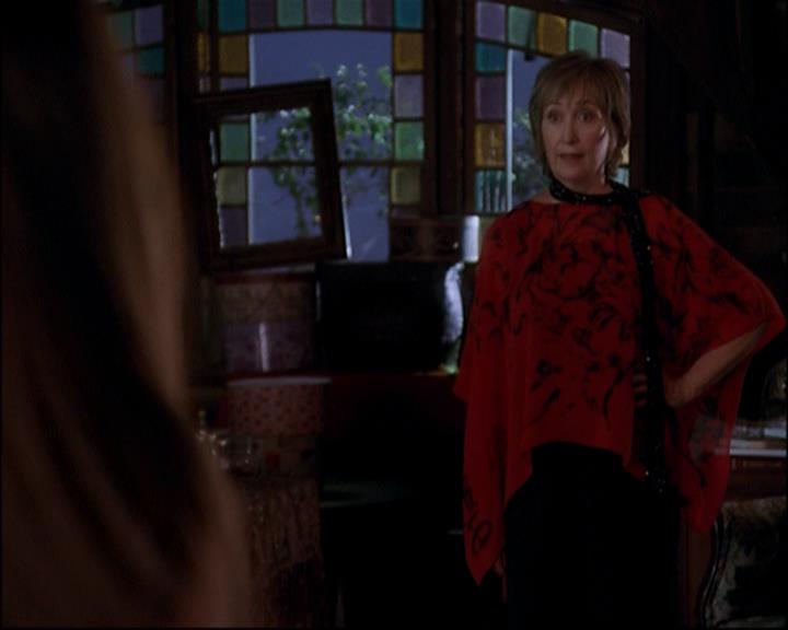 Charmed-Online_dot_net-8x01StillCharmedAndKicking2227.jpg